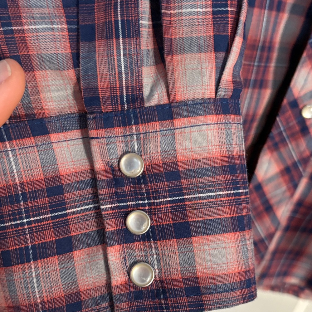 Wrangler Men's Burgundy and Navy Plaid Shirt - Picture 5 of 6